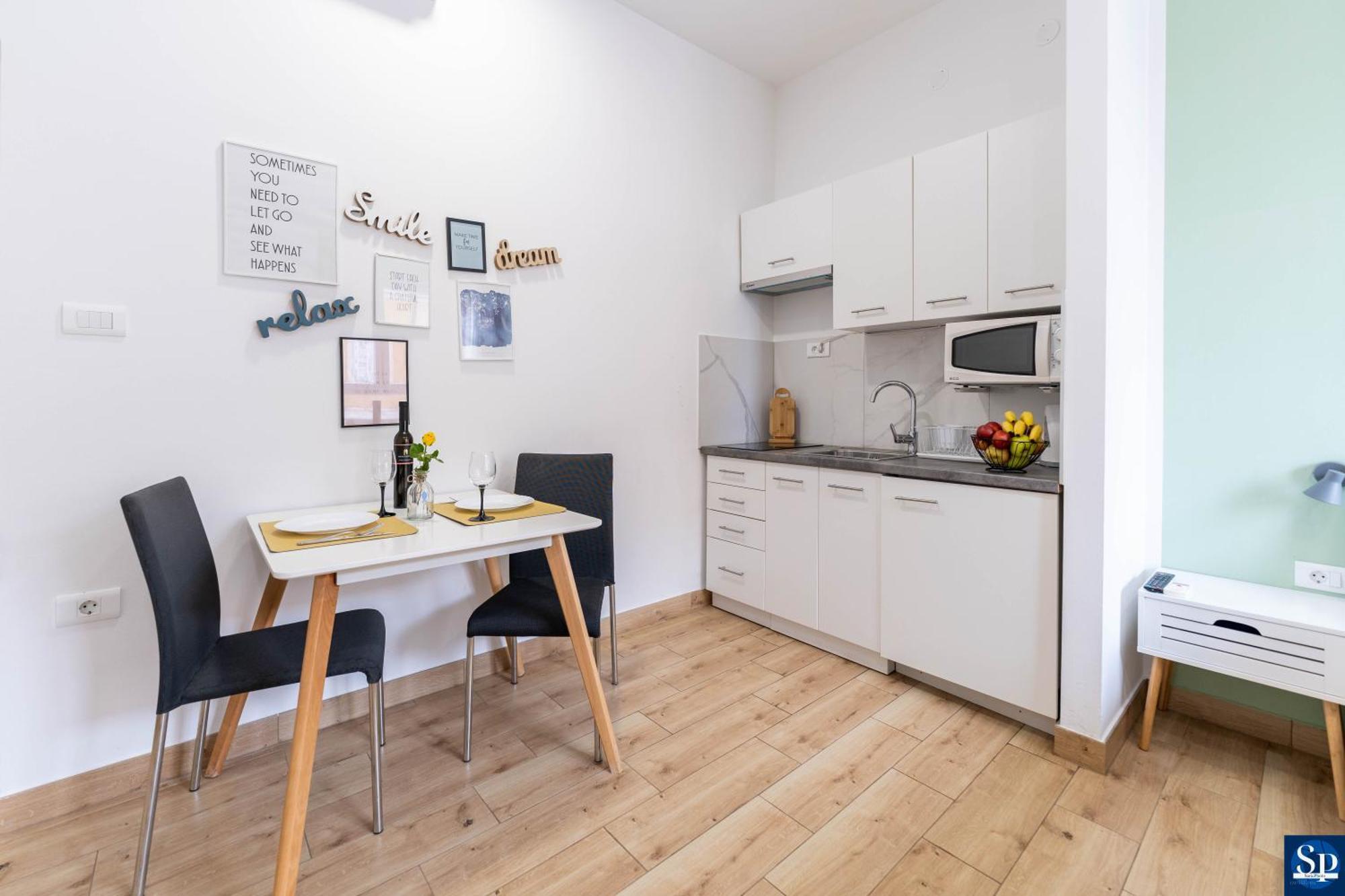 Colosseum Garden Studio Apartments Пула Экстерьер фото
