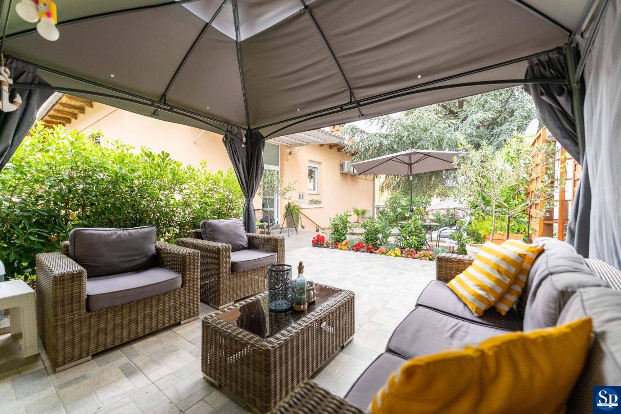 Colosseum Garden Studio Apartments Пула Экстерьер фото
